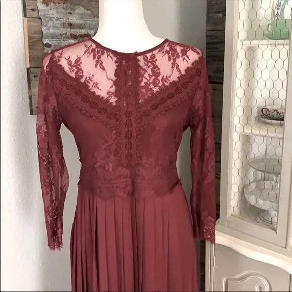 NWT Burgundy midi dress - Picture 2 of 5